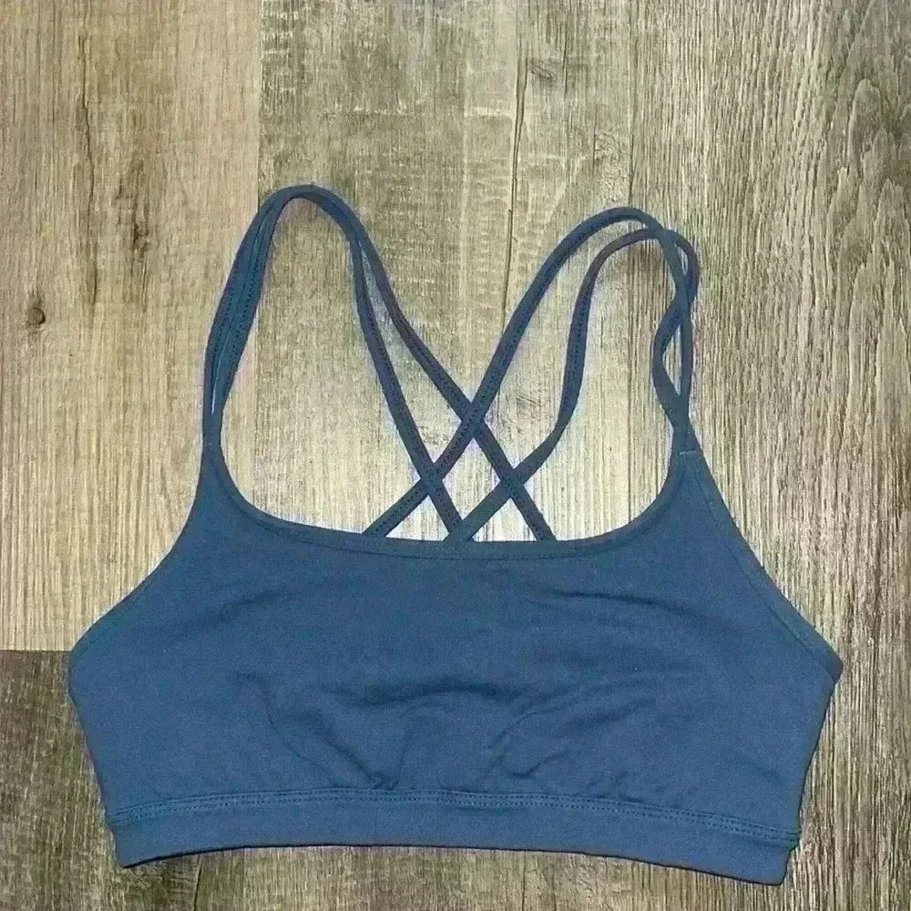 Athleta sport bra size Small